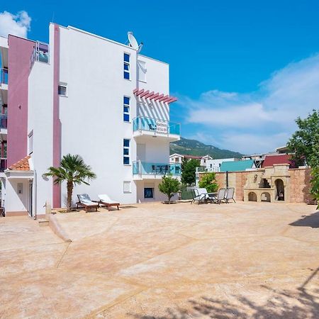 Apartments Vila A1 Dobra Voda Extérieur photo