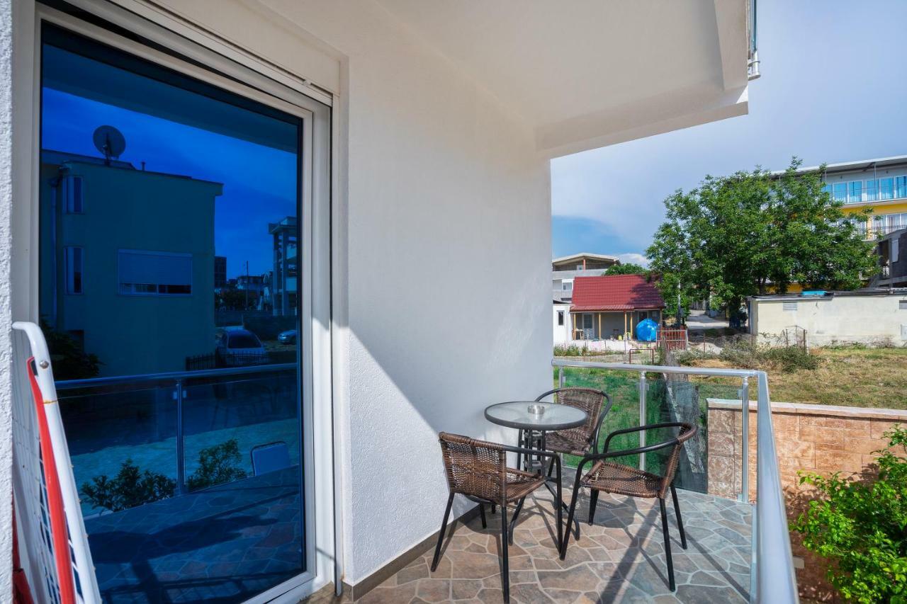 Apartments Vila A1 Dobra Voda Extérieur photo