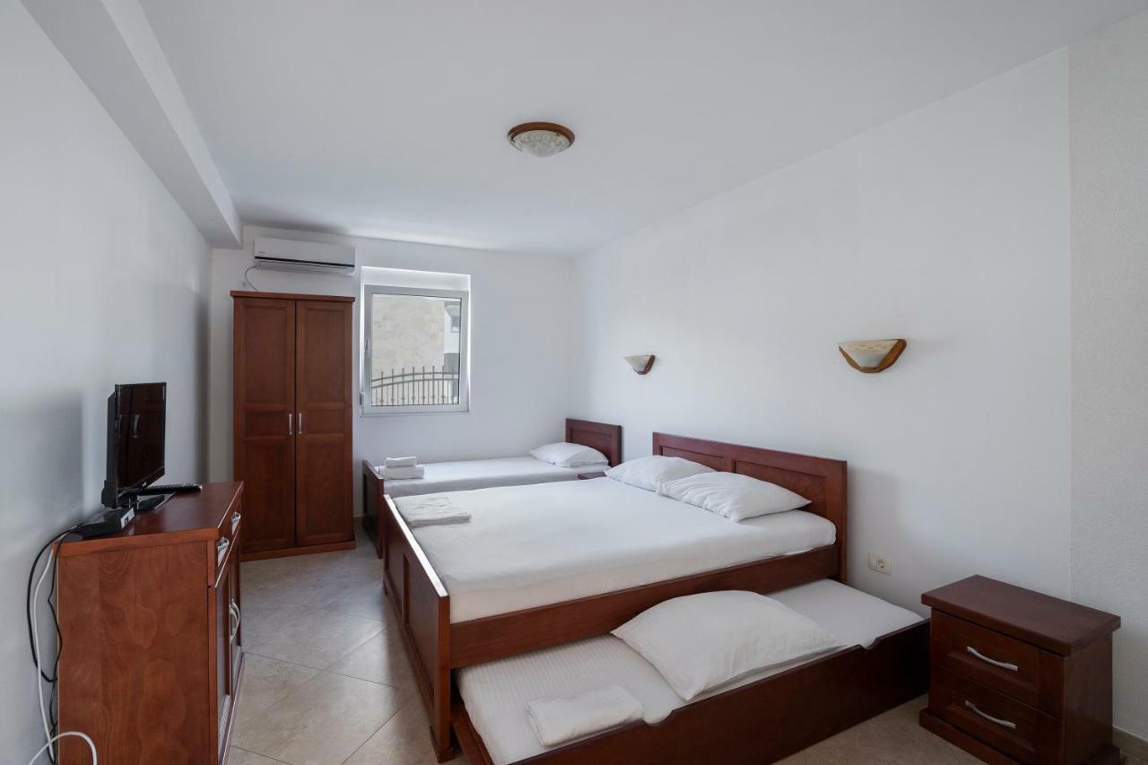 Apartments Vila A1 Dobra Voda Extérieur photo