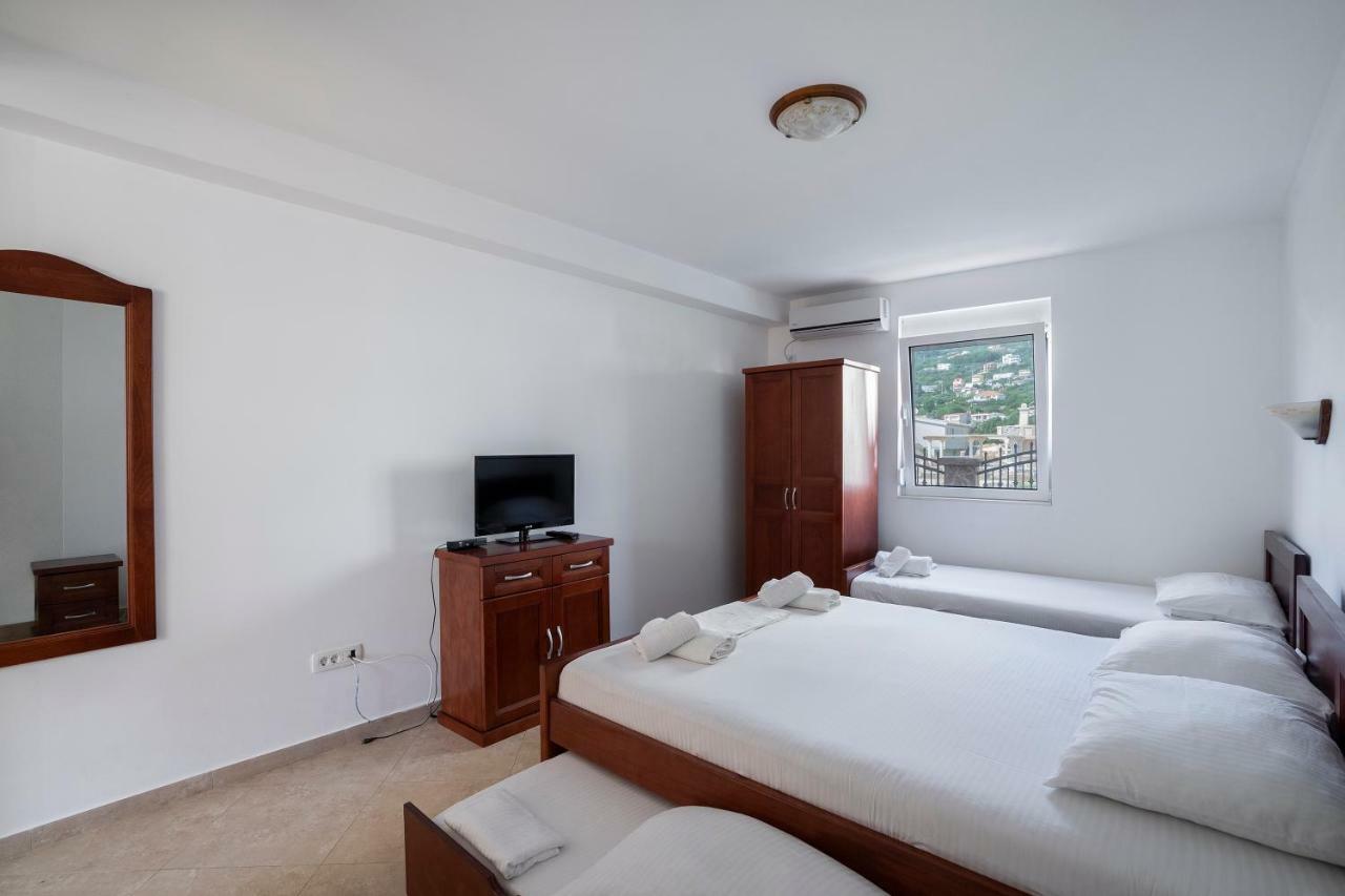 Apartments Vila A1 Dobra Voda Extérieur photo