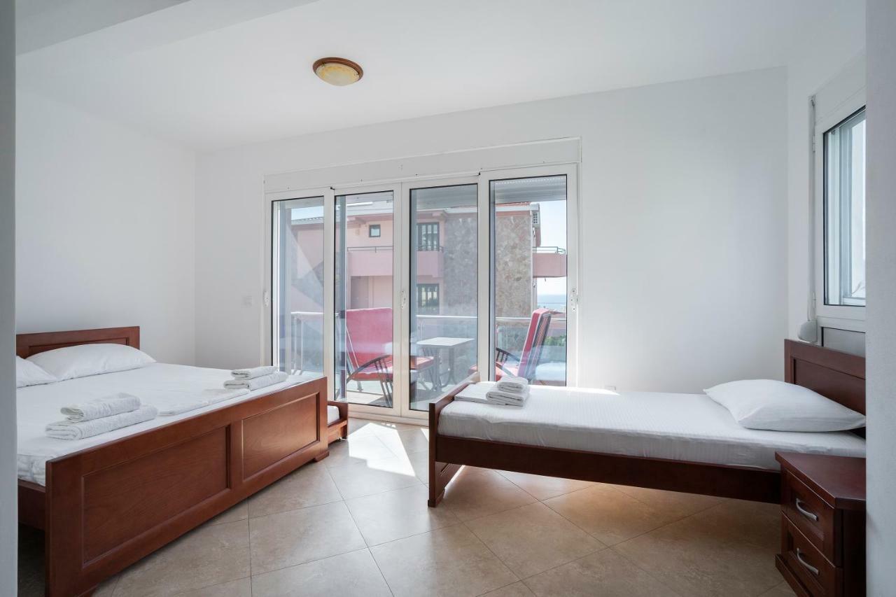 Apartments Vila A1 Dobra Voda Extérieur photo