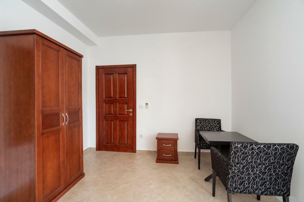 Apartments Vila A1 Dobra Voda Extérieur photo