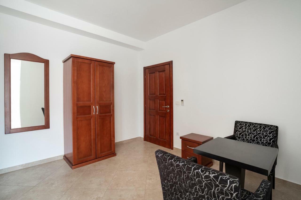Apartments Vila A1 Dobra Voda Extérieur photo