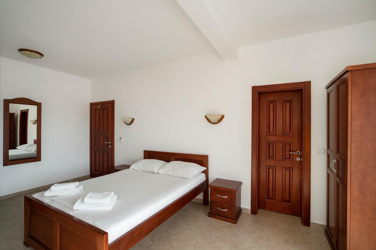 Apartments Vila A1 Dobra Voda Extérieur photo