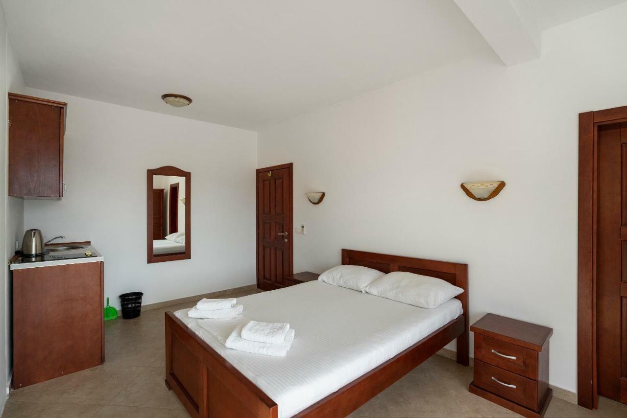 Apartments Vila A1 Dobra Voda Extérieur photo